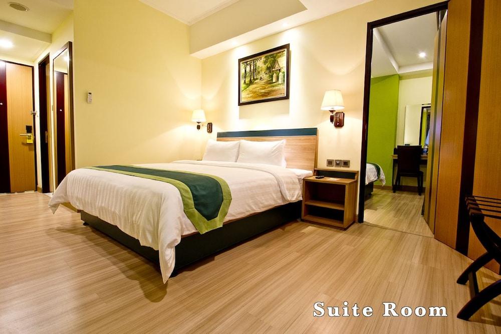 Green Batara Hotel - Room