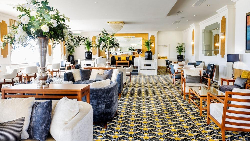 Saunton Sands Hotel Source Spa and Wellness - Lobby Sitting Area