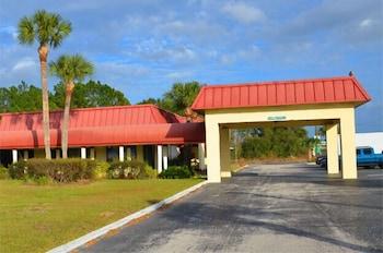 Budget Inn of Deland - Featured Image