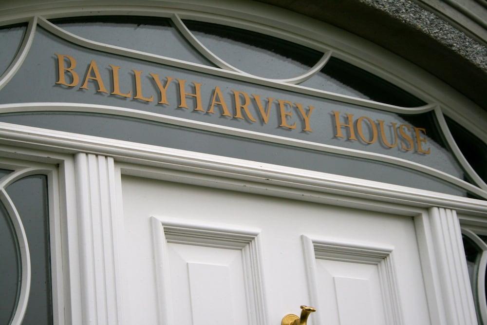 Ballyharvey House B&B - Exterior detail