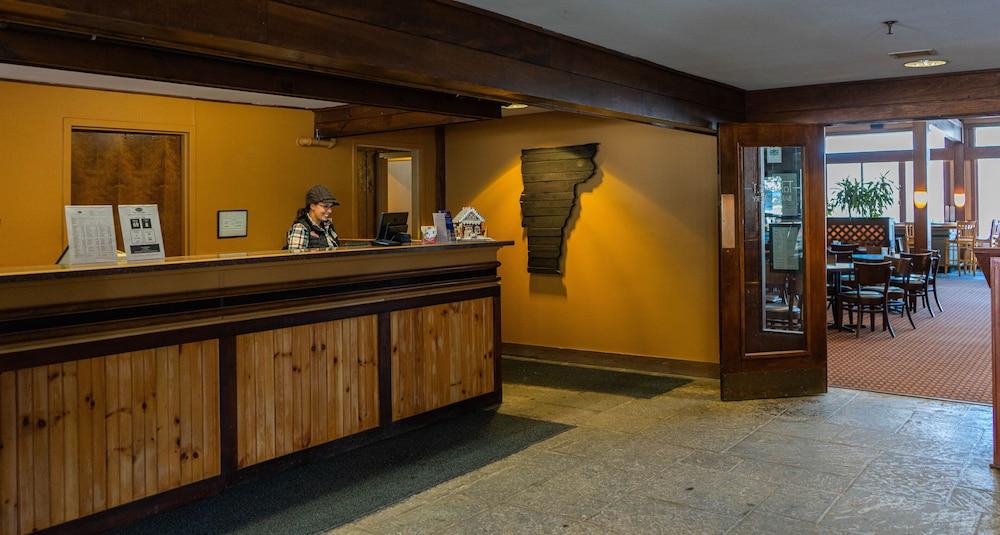 The Black Bear Lodge at Stratton Mountain Resort - Reception