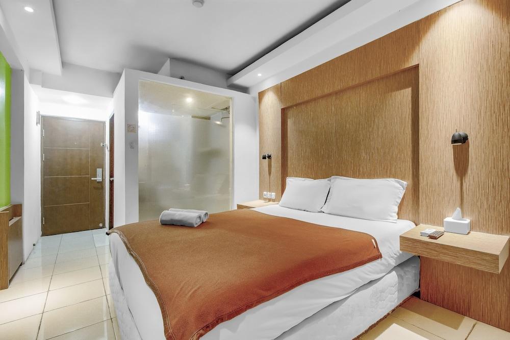 Skyland Bogor Valley Apartments - Room