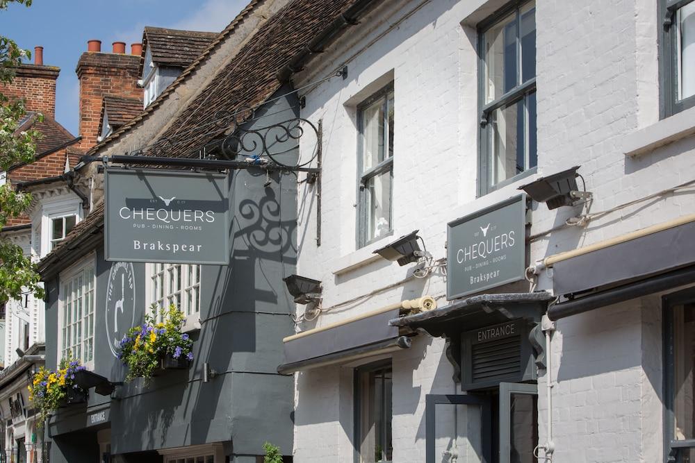 The Chequers Marlow - Featured Image