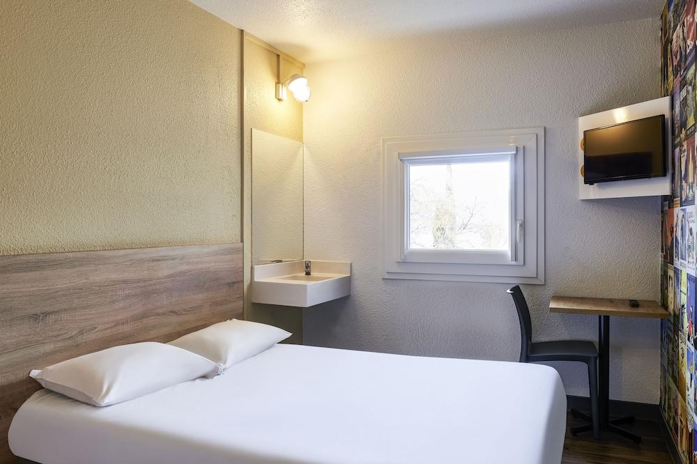 hotelF1 Thonon Les Bains Est - Room