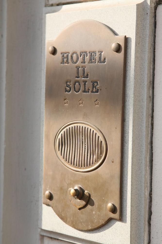 Hotel Il Sole - Exterior detail