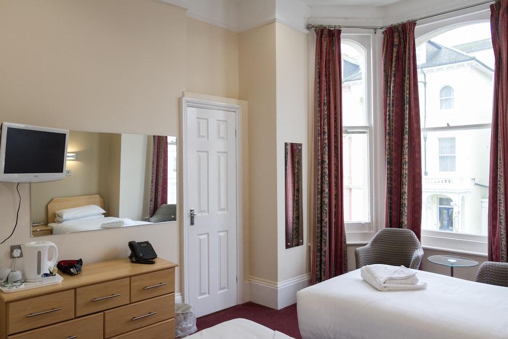Hadleigh Hotel - Room