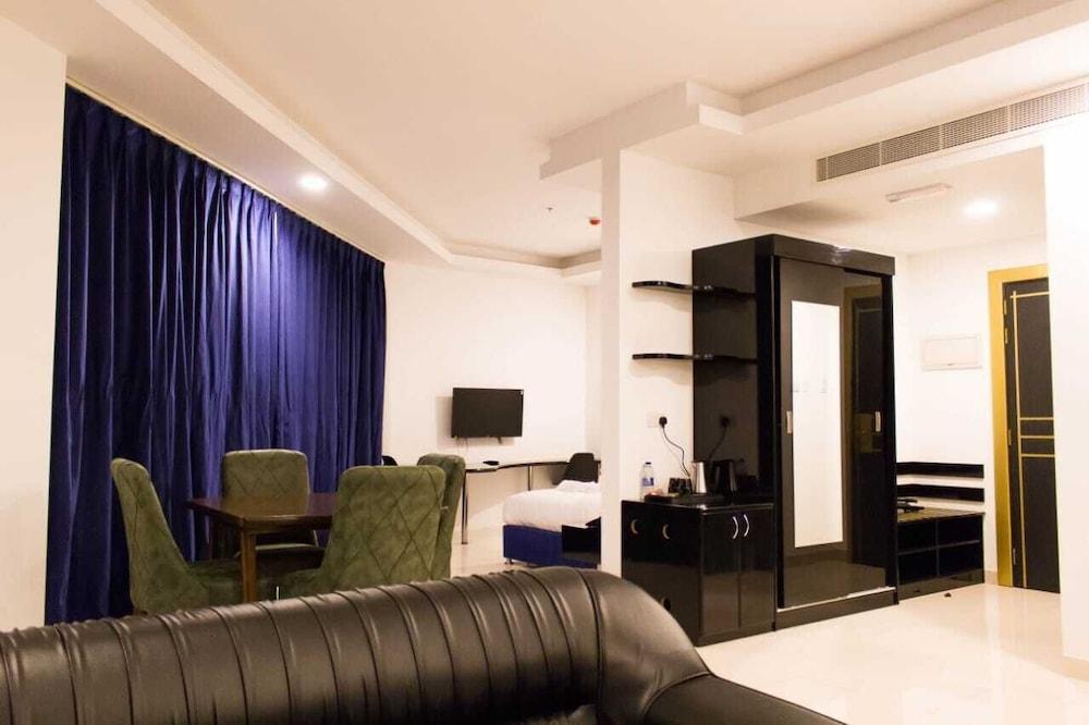 Parkside Plaza Hotel - Muscat - Room