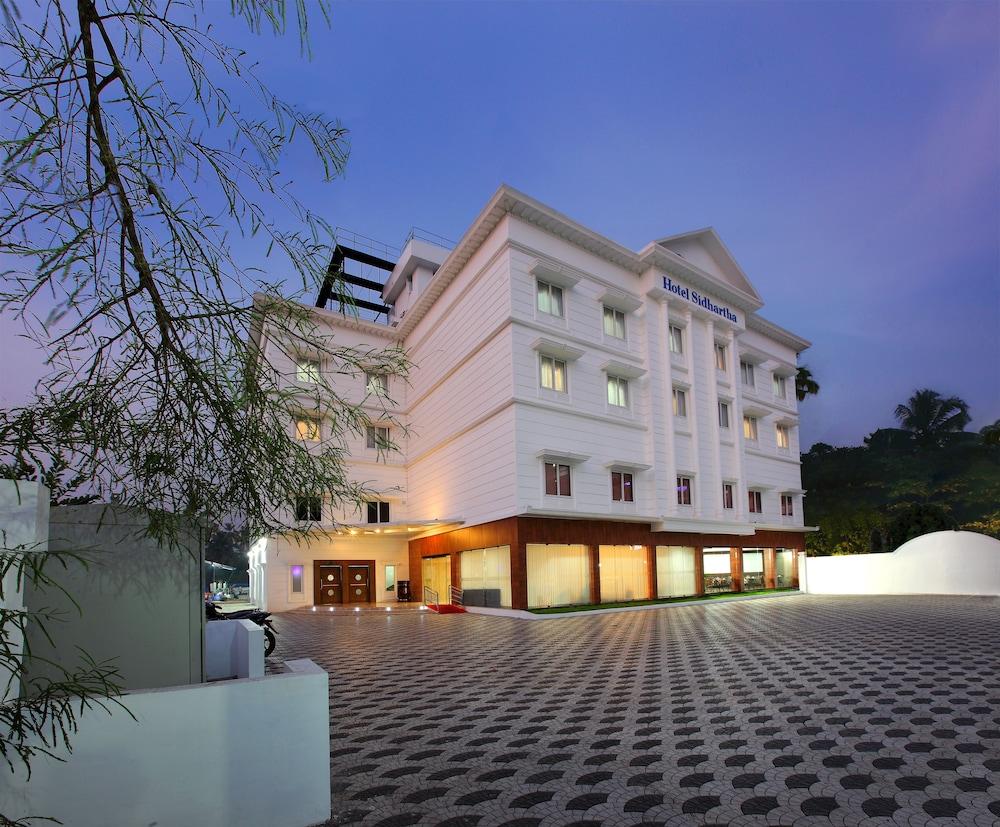 Hotel Sidhartha - Featured Image