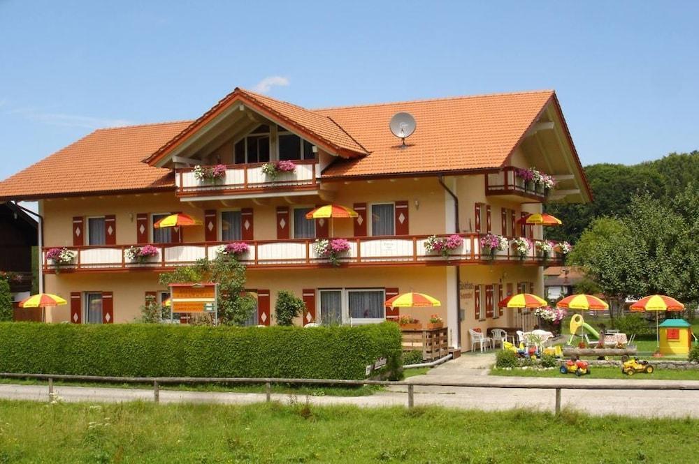 Gästehaus Sonnenhof Dangl - Featured Image
