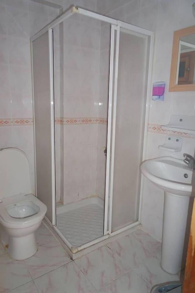 Dedebey Apart Otel - Bathroom