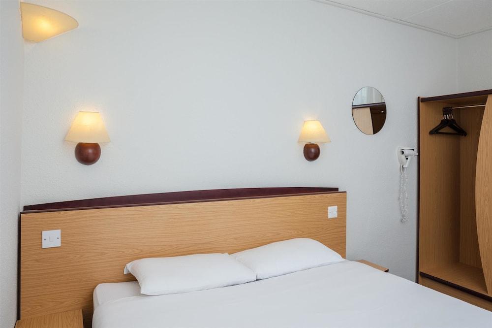Hotel Campanile Dartford - Room