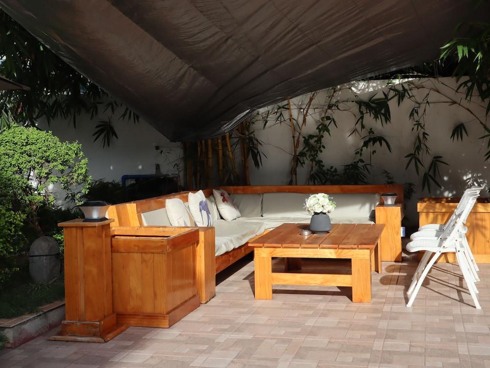 Sunshine Guesthouse - BBQ/Picnic Area