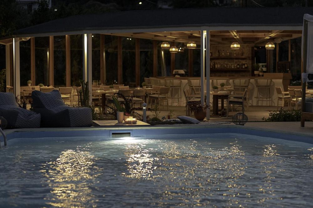 سكياثوس أفاتون هوتل - Outdoor Pool