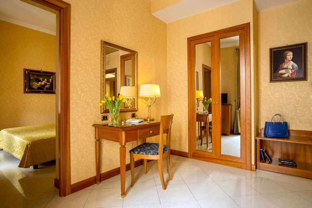 Amalia Vaticano Hotel - Room
