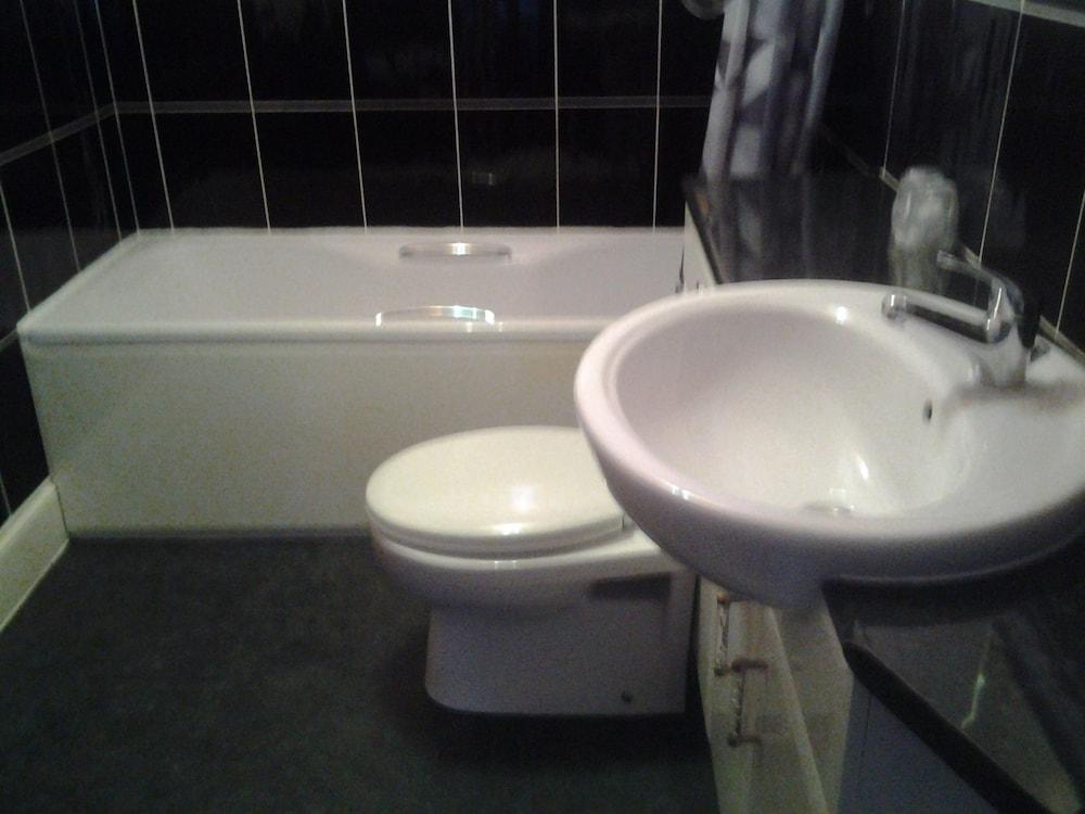 رولز كورت - Bathroom