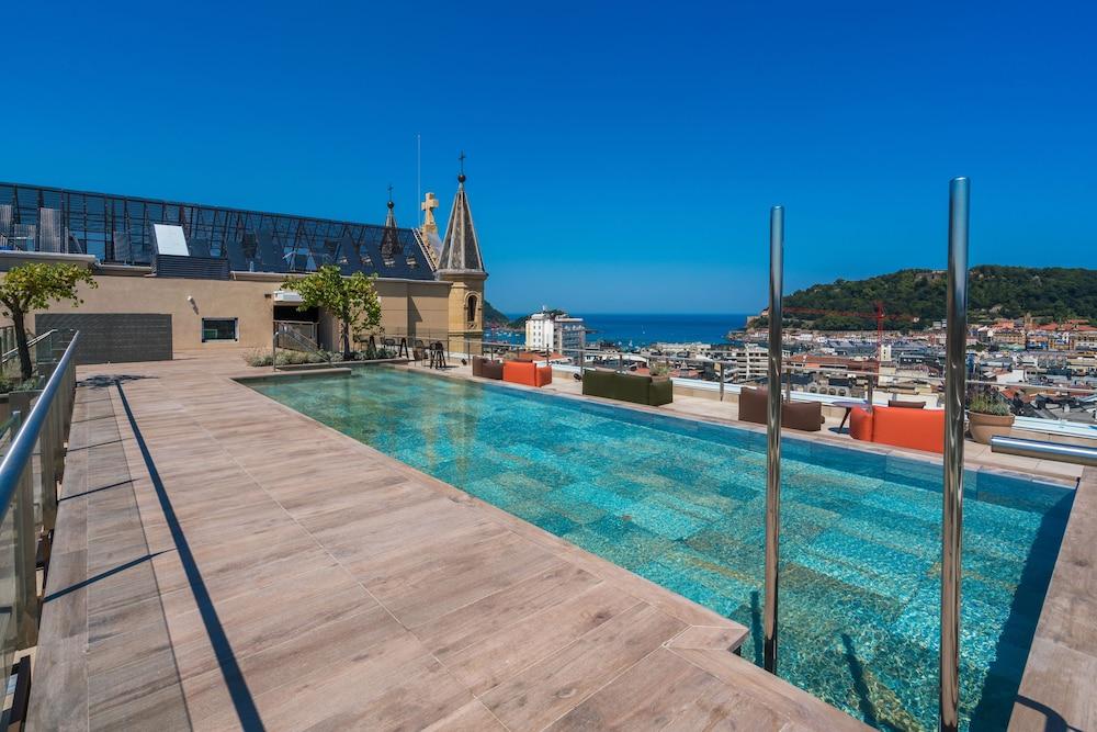 Catalonia Donosti - Rooftop Pool