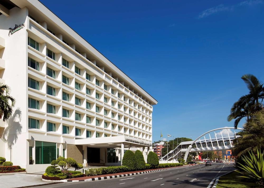 Radisson Hotel Brunei Darussalam - Exterior