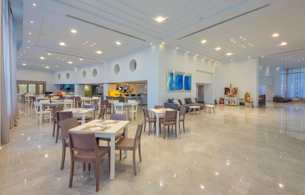 Akti Imperial Deluxe Resort & Spa Dolce by Wyndham - All inclusive - Lobby Lounge