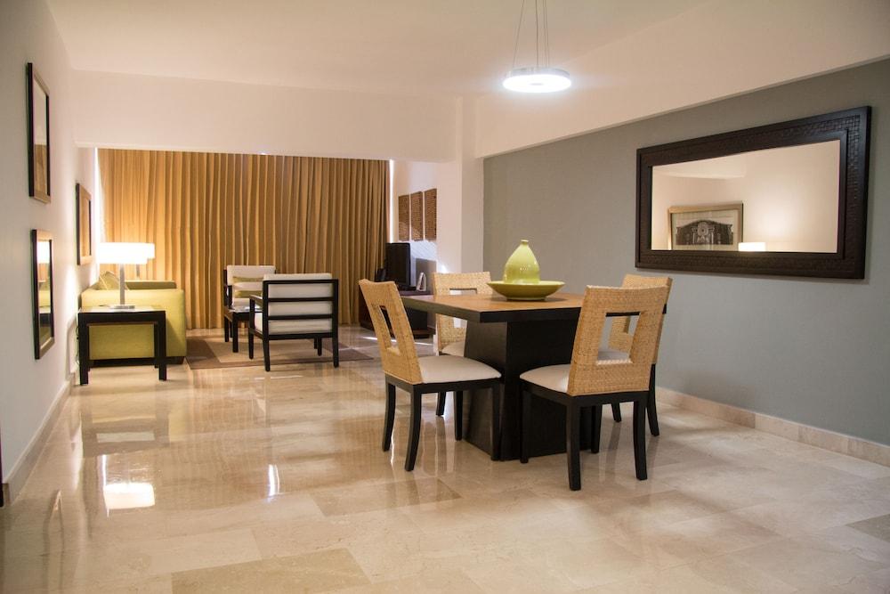 Radisson Hotel Santo Domingo - Room
