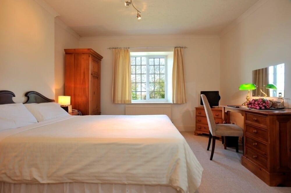 Yeovil Court Hotel - Room