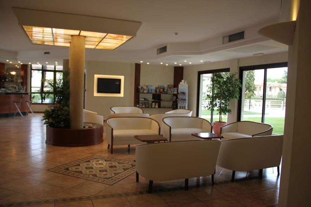 Hotel Porto Azzurro - Lobby
