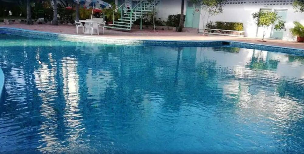 Acapulco Park Hotel - Pool