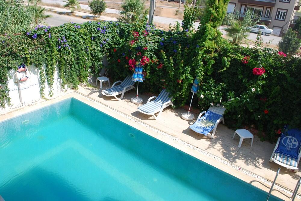 Nil Apart Otel Side 2 - Outdoor Pool