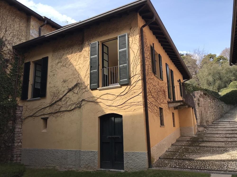 Cottage Bellagio with private garden - Exterior