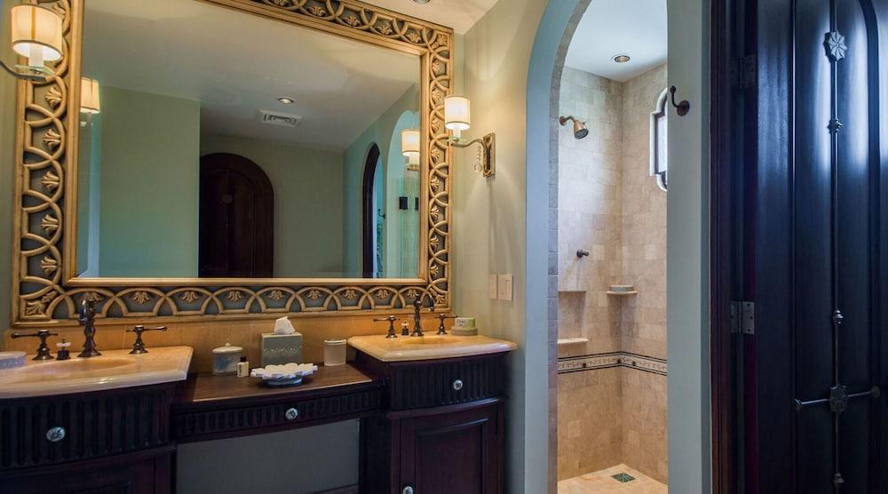 Luxury Holiday Villa near Main Attractions, San Jose del Cabo Villa 1019 - Bathroom