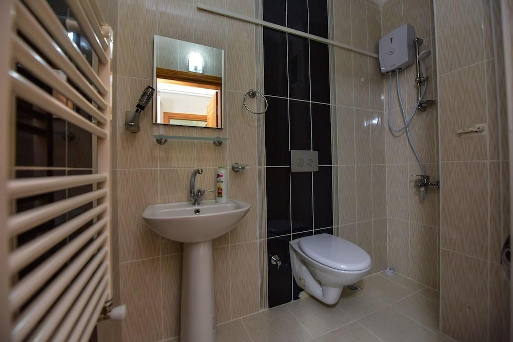 Gulfem Butik Hotel - Bathroom