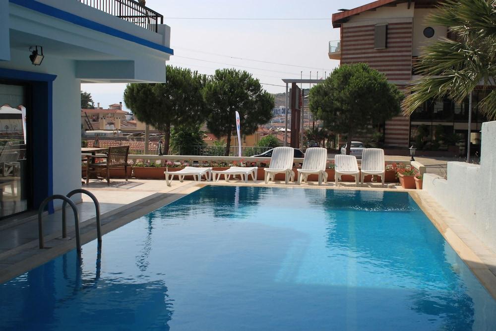 Sun Hotel - Outdoor Pool