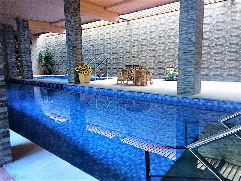 Grand HAP Hotel - Indoor Pool