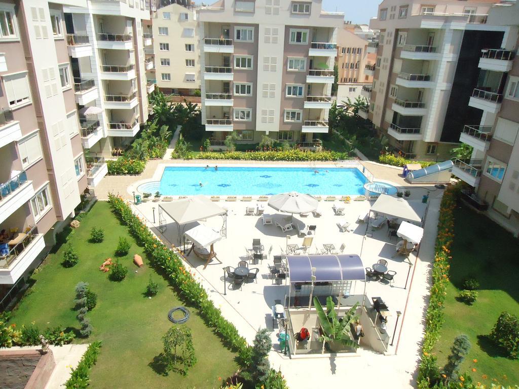 Roza Apartments - null