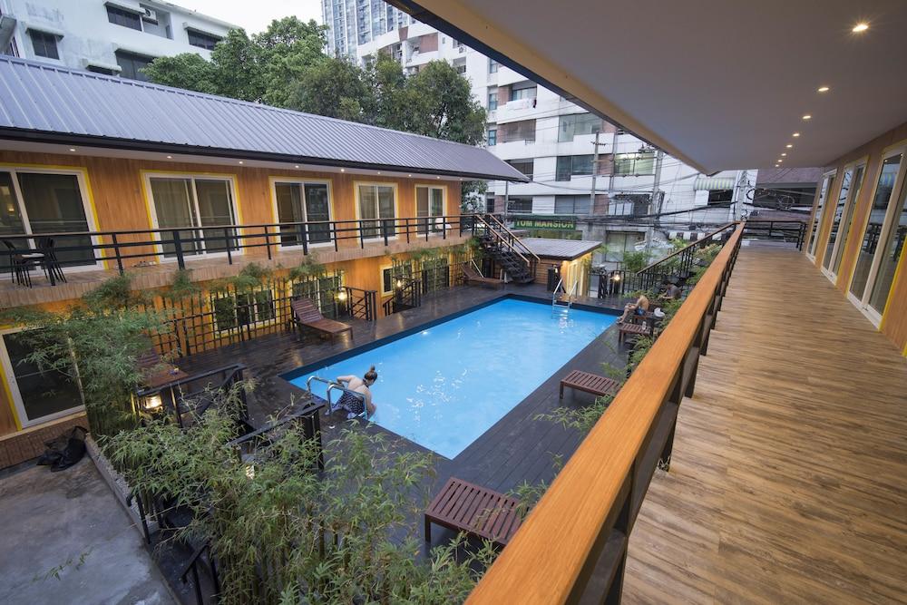 Resort M - MRT Huai Kwang - Outdoor Pool