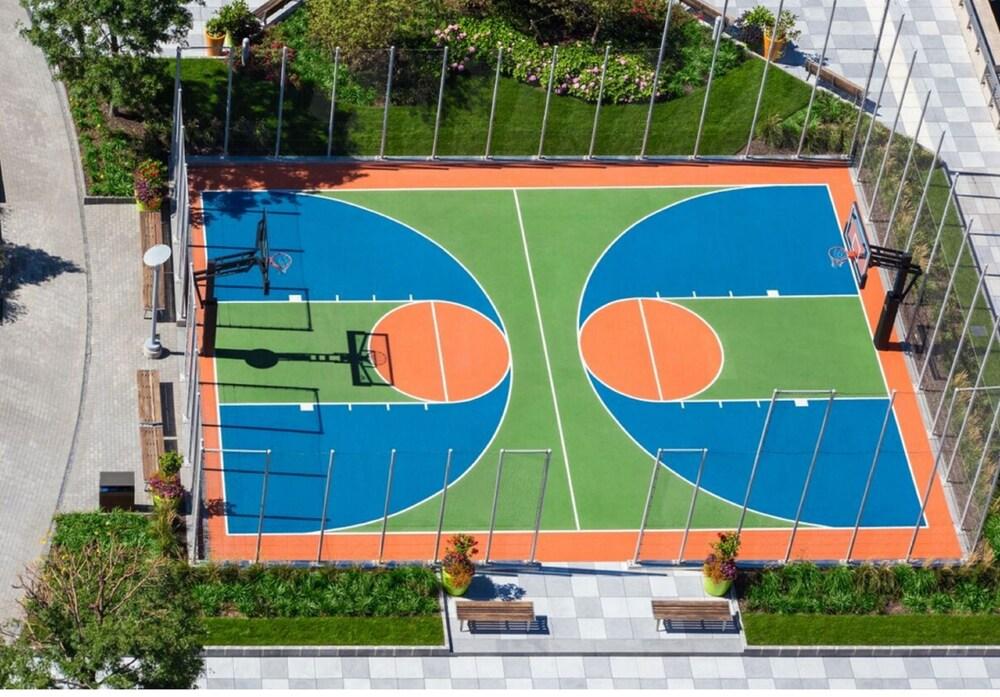 جلوبال لاكشري سويتس آت كولومبوس - Basketball Court