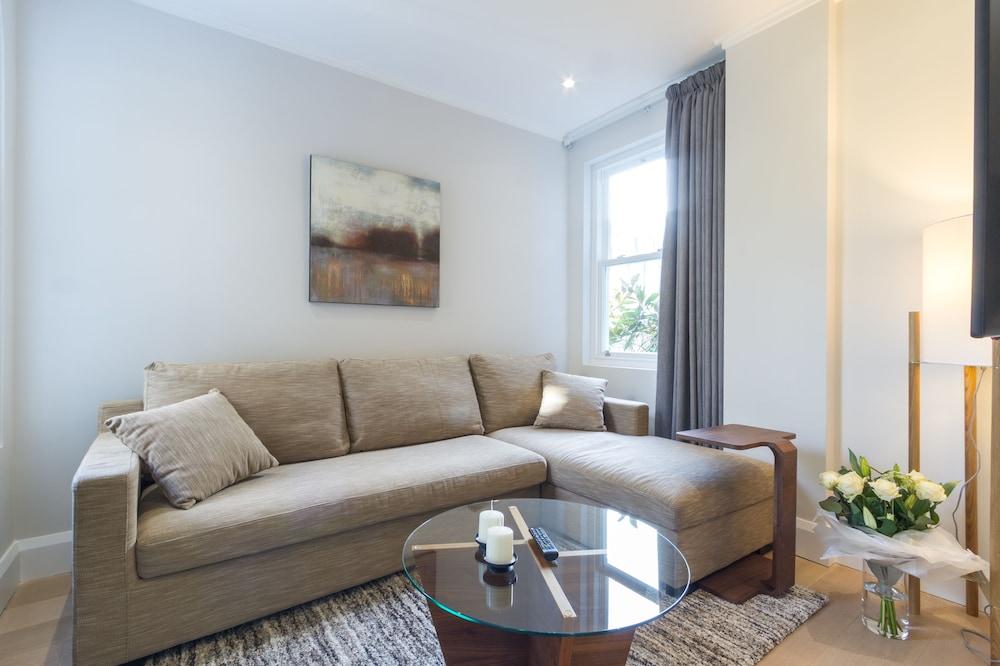 7 41 Luxurious 1 Bed Apt in Notting Hill - Room