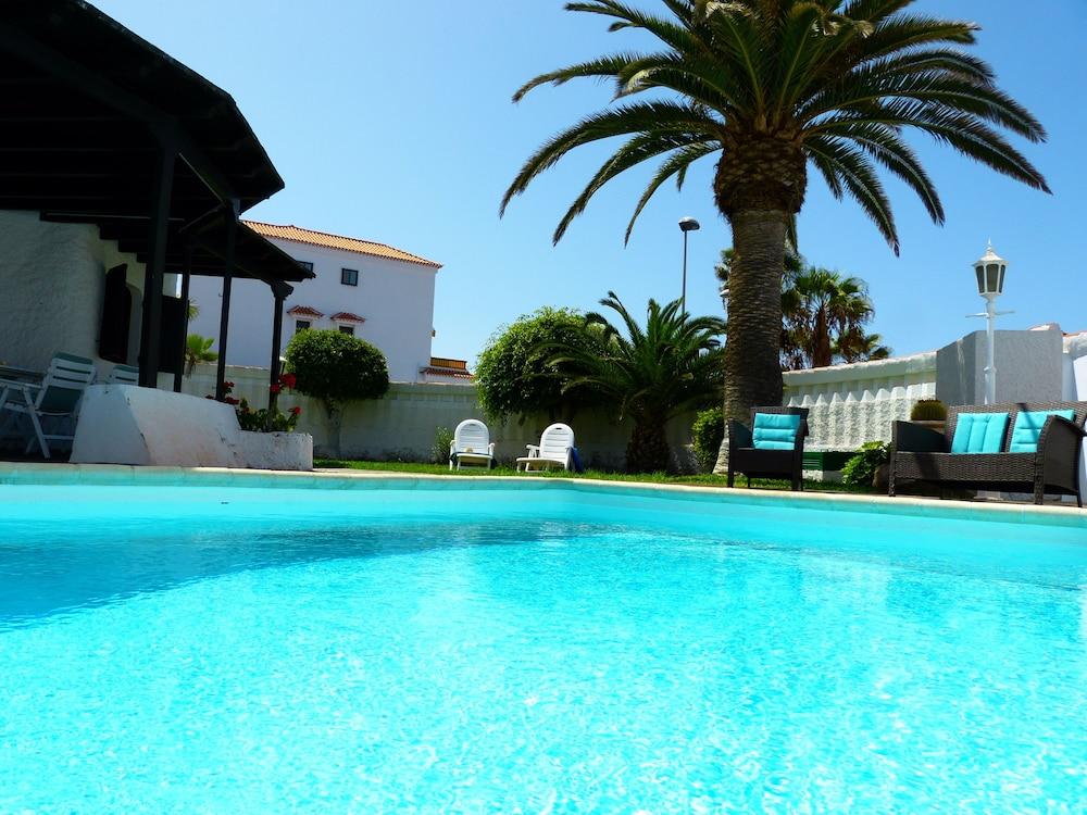 Suncanarias Villa Varadero - Outdoor Pool