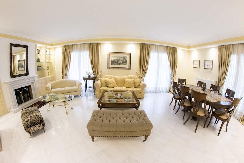 Classic Lux Apt Athens Riviera - Featured Image