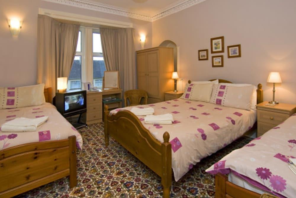 St. Annes Guest House - Featured Image