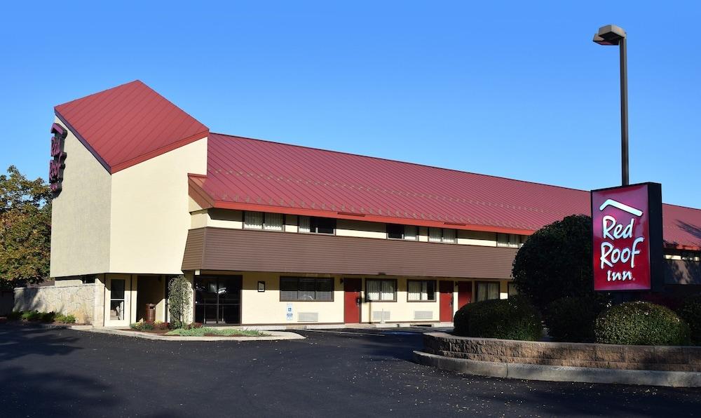 Red Roof Inn Harrisburg North - Featured Image