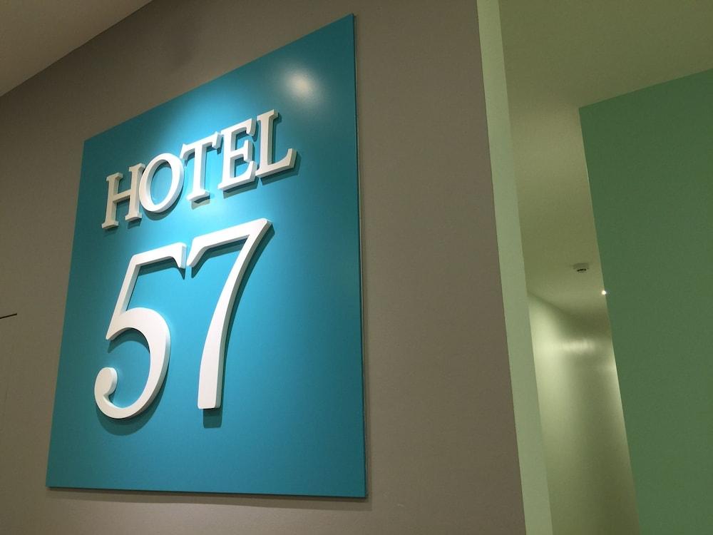 Hotel 57 - Interior Entrance