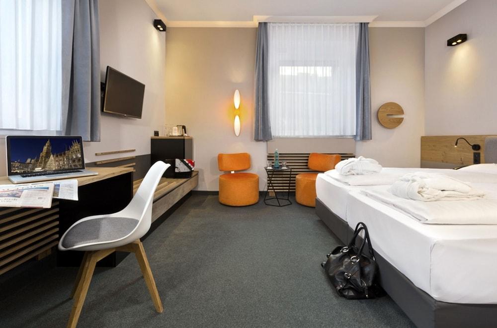 Hotel München - Room