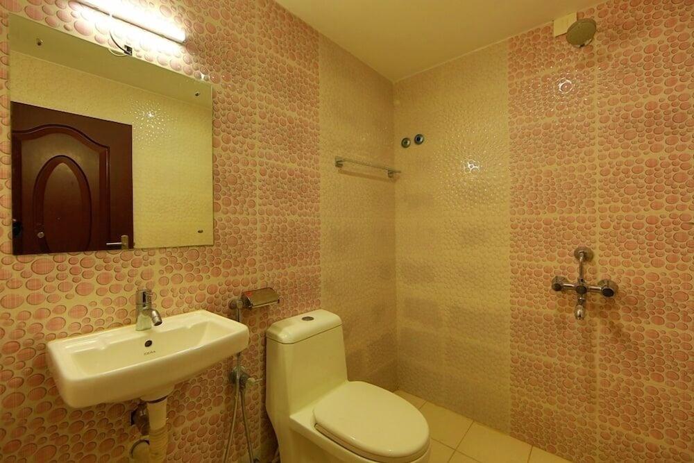 Sara Hotels and Apartments - Bathroom