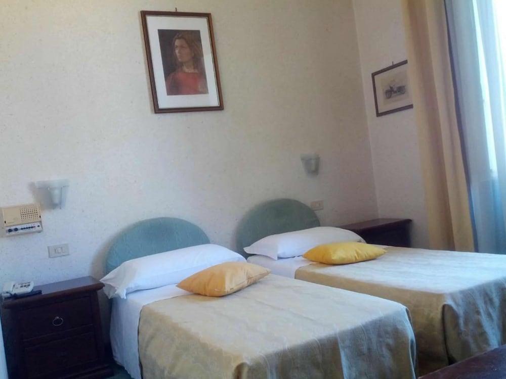 Hotel Villa Kinzica - Room