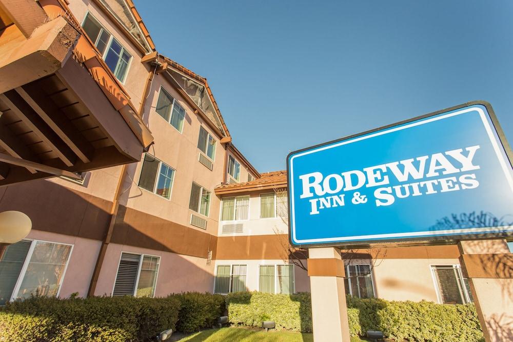 Rodeway Inn & Suites - Exterior