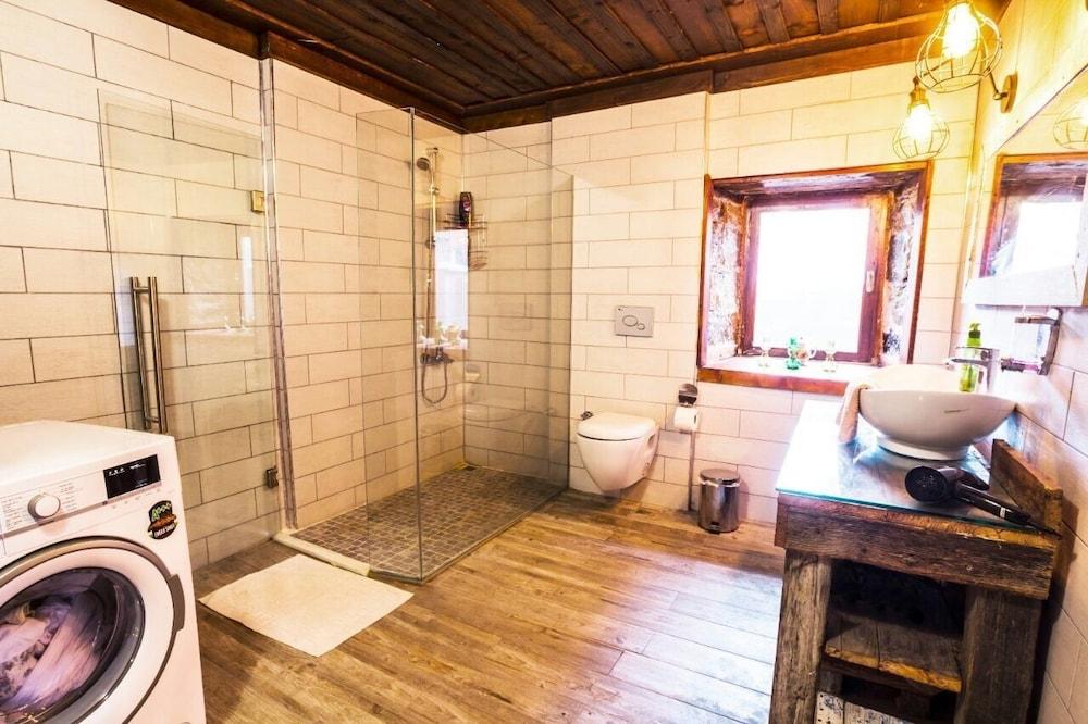 Şamlıoğlu Historical Mansion - Bathroom