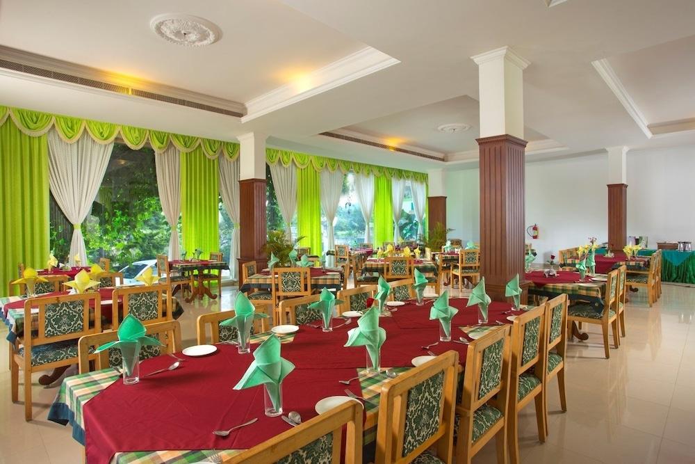 Periyar Meadows Leisure Hotels - Restaurant