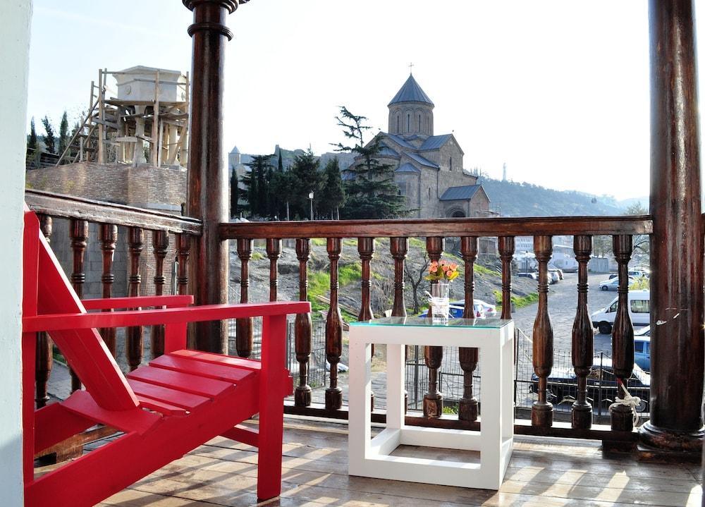 Tiflis Metekhi Hotel - Featured Image
