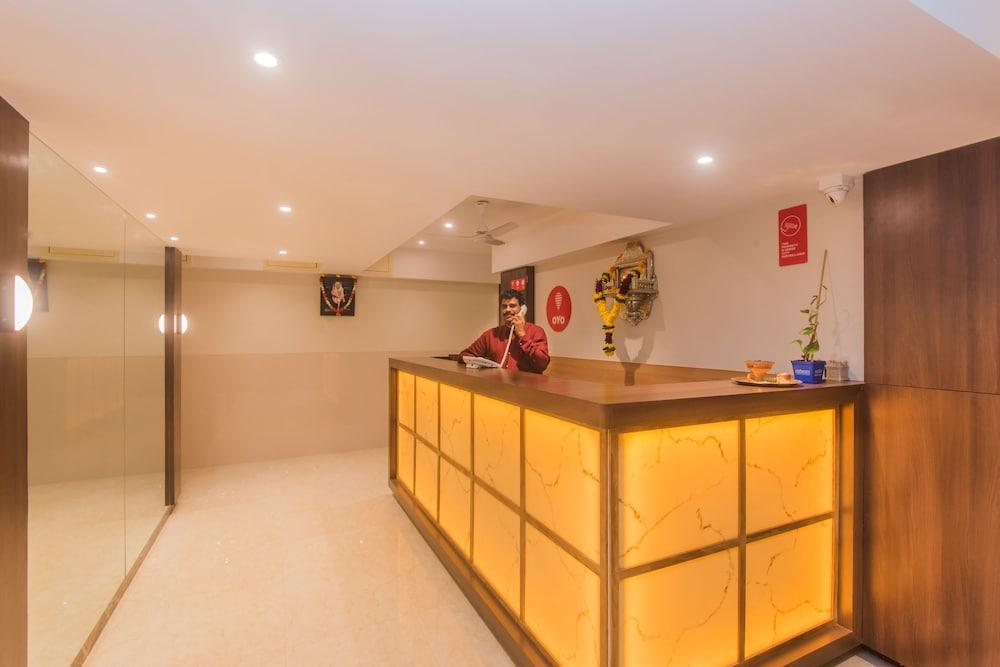 OYO 10649 Hotel Mourya Residency - Reception