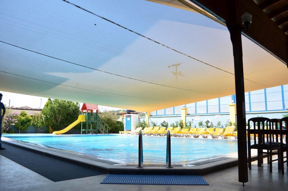 Nil Hotel - Pool